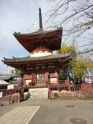 喜多院の{uncategorized: "未分類", other: "その他", undefined: "問題あり", building: "その他建物", grave: "お墓", sacred_gate: "鳥居", guardian: "狛犬", statue: "像", buddha: "仏像", history: "歴史", nature: "自然", garden: "庭園", animal: "動物", pagoda: "塔", temizu: "手水舎", mountain_gate: "山門・神門", sanctuary: "本殿・本堂", subordinate: "末社・摂社", art: "芸術", scenery: "景色", jizo: "地蔵", ema: "絵馬", goshuin: "御朱印", omikuji: "おみくじ", items: "授与品その他", amulet: "お守り", goshuincho: "御朱印帳", eats: "食事", festival: "お祭り", votive_dance: "神楽", shichigosan: "七五三参", wedding: "結婚式", experience: "体験その他", initially: "初詣", around: "周辺", anti_infection: "感染症対策"}