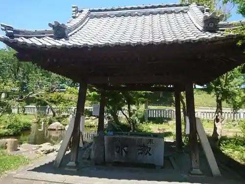 八幡神社の手水