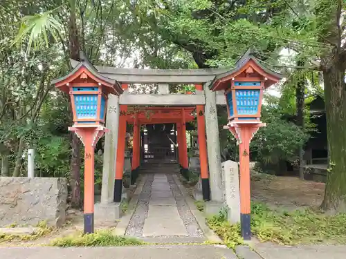 九所御霊天神社の末社・摂社