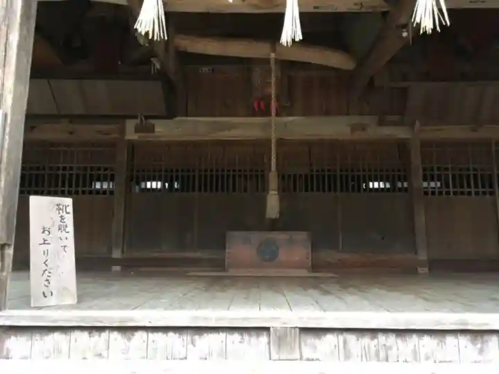 小坂神社の本殿・本堂