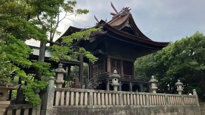 足高神社の本殿