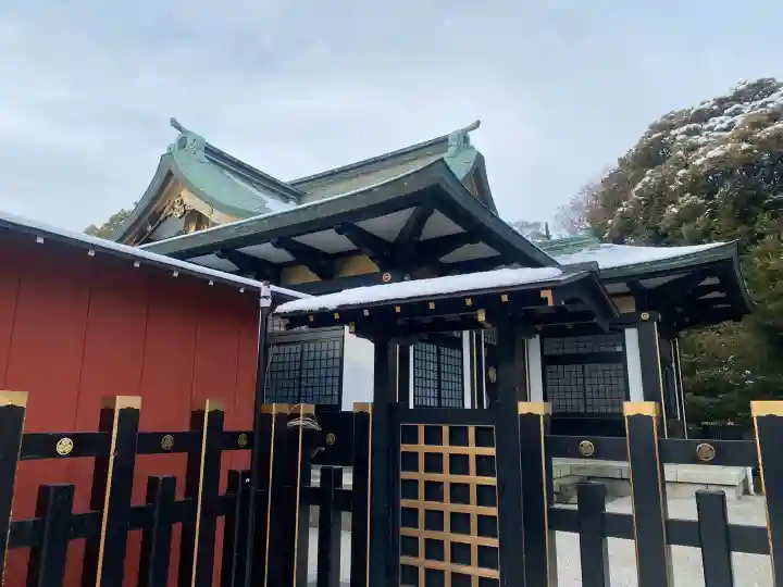 水戸東照宮の{uncategorized: "未分類", other: "その他", undefined: "問題あり", building: "その他建物", grave: "お墓", sacred_gate: "鳥居", guardian: "狛犬", statue: "像", buddha: "仏像", history: "歴史", nature: "自然", garden: "庭園", animal: "動物", pagoda: "塔", temizu: "手水舎", mountain_gate: "山門・神門", sanctuary: "本殿・本堂", subordinate: "末社・摂社", art: "芸術", scenery: "景色", jizo: "地蔵", ema: "絵馬", goshuin: "御朱印", omikuji: "おみくじ", items: "授与品その他", amulet: "お守り", goshuincho: "御朱印帳", eats: "食事", festival: "お祭り", votive_dance: "神楽", shichigosan: "七五三参", wedding: "結婚式", experience: "体験その他", initially: "初詣", around: "周辺", anti_infection: "感染症対策"}