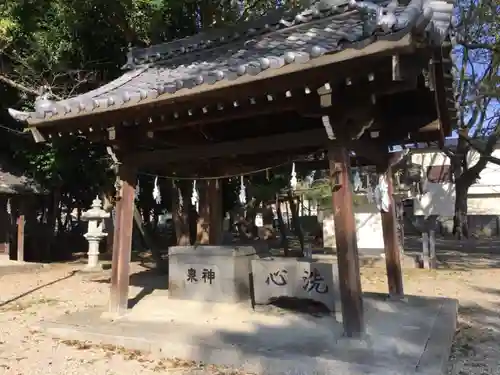 八幡社の手水舎