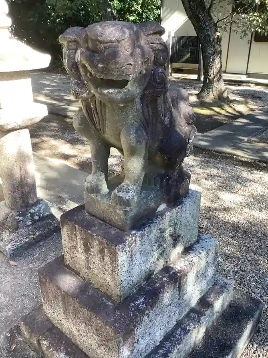 和爾良神社(猪子石原)の狛犬