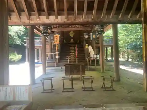 金崎宮の本殿・本堂