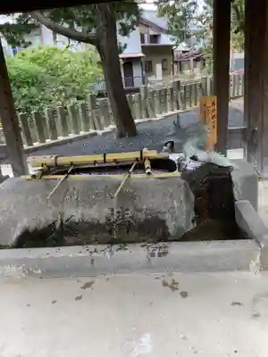 川原神社の手水舎