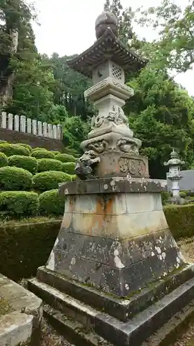 高雄神社の建物その他