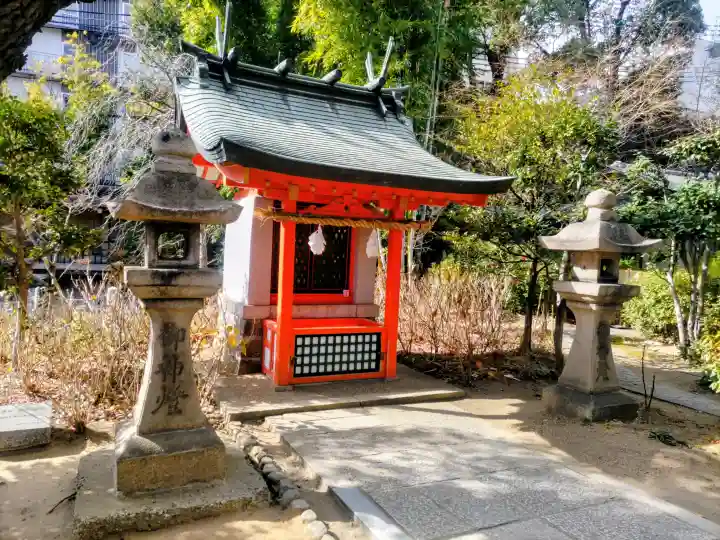 生田神社の{uncategorized: "未分類", other: "その他", undefined: "問題あり", building: "その他建物", grave: "お墓", sacred_gate: "鳥居", guardian: "狛犬", statue: "像", buddha: "仏像", history: "歴史", nature: "自然", garden: "庭園", animal: "動物", pagoda: "塔", temizu: "手水舎", mountain_gate: "山門・神門", sanctuary: "本殿・本堂", subordinate: "末社・摂社", art: "芸術", scenery: "景色", jizo: "地蔵", ema: "絵馬", goshuin: "御朱印", omikuji: "おみくじ", items: "授与品その他", amulet: "お守り", goshuincho: "御朱印帳", eats: "食事", festival: "お祭り", votive_dance: "神楽", shichigosan: "七五三参", wedding: "結婚式", experience: "体験その他", initially: "初詣", around: "周辺", anti_infection: "感染症対策"}