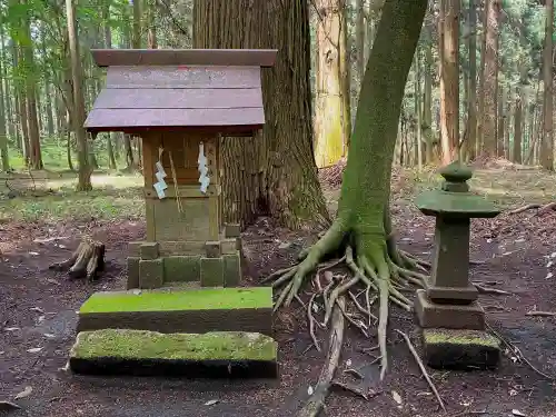 青山神社の末社