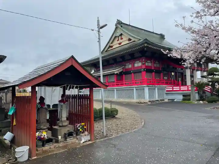 千葉寺の{uncategorized: "未分類", other: "その他", undefined: "問題あり", building: "その他建物", grave: "お墓", sacred_gate: "鳥居", guardian: "狛犬", statue: "像", buddha: "仏像", history: "歴史", nature: "自然", garden: "庭園", animal: "動物", pagoda: "塔", temizu: "手水舎", mountain_gate: "山門・神門", sanctuary: "本殿・本堂", subordinate: "末社・摂社", art: "芸術", scenery: "景色", jizo: "地蔵", ema: "絵馬", goshuin: "御朱印", omikuji: "おみくじ", items: "授与品その他", amulet: "お守り", goshuincho: "御朱印帳", eats: "食事", festival: "お祭り", votive_dance: "神楽", shichigosan: "七五三参", wedding: "結婚式", experience: "体験その他", initially: "初詣", around: "周辺", anti_infection: "感染症対策"}