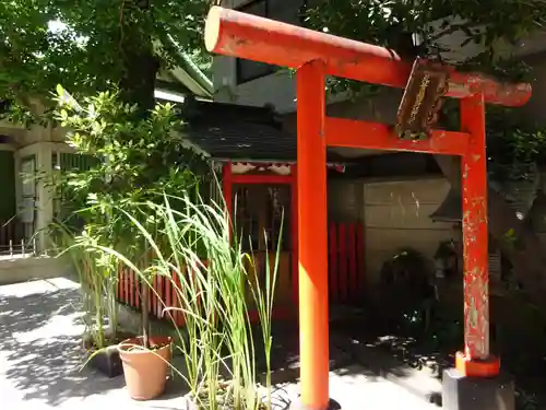 銀杏岡八幡神社の末社