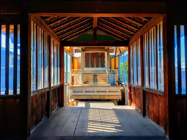 八龍社(稲島)の本殿・本堂