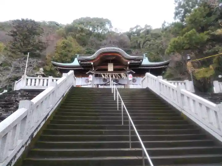 八幡神社の{uncategorized: "未分類", other: "その他", undefined: "問題あり", building: "その他建物", grave: "お墓", sacred_gate: "鳥居", guardian: "狛犬", statue: "像", buddha: "仏像", history: "歴史", nature: "自然", garden: "庭園", animal: "動物", pagoda: "塔", temizu: "手水舎", mountain_gate: "山門・神門", sanctuary: "本殿・本堂", subordinate: "末社・摂社", art: "芸術", scenery: "景色", jizo: "地蔵", ema: "絵馬", goshuin: "御朱印", omikuji: "おみくじ", items: "授与品その他", amulet: "お守り", goshuincho: "御朱印帳", eats: "食事", festival: "お祭り", votive_dance: "神楽", shichigosan: "七五三参", wedding: "結婚式", experience: "体験その他", initially: "初詣", around: "周辺", anti_infection: "感染症対策"}
