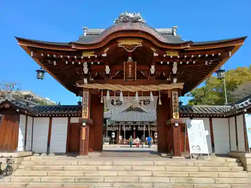 射楯兵主神社の{uncategorized: "未分類", other: "その他", undefined: "問題あり", building: "その他建物", grave: "お墓", sacred_gate: "鳥居", guardian: "狛犬", statue: "像", buddha: "仏像", history: "歴史", nature: "自然", garden: "庭園", animal: "動物", pagoda: "塔", temizu: "手水舎", mountain_gate: "山門・神門", sanctuary: "本殿・本堂", subordinate: "末社・摂社", art: "芸術", scenery: "景色", jizo: "地蔵", ema: "絵馬", goshuin: "御朱印", omikuji: "おみくじ", items: "授与品その他", amulet: "お守り", goshuincho: "御朱印帳", eats: "食事", festival: "お祭り", votive_dance: "神楽", shichigosan: "七五三参", wedding: "結婚式", experience: "体験その他", initially: "初詣", around: "周辺", anti_infection: "感染症対策"}