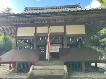 草岡神社の本殿・本堂