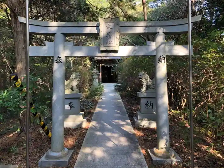 大麻比古神社の末社・摂社