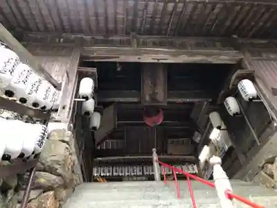 吉備津神社の山門・神門
