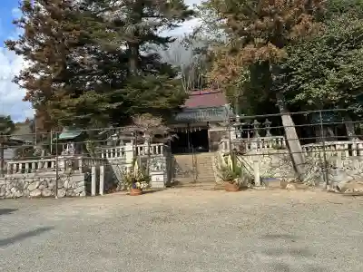 岐尼神社の{uncategorized: "未分類", other: "その他", undefined: "問題あり", building: "その他建物", grave: "お墓", sacred_gate: "鳥居", guardian: "狛犬", statue: "像", buddha: "仏像", history: "歴史", nature: "自然", garden: "庭園", animal: "動物", pagoda: "塔", temizu: "手水舎", mountain_gate: "山門・神門", sanctuary: "本殿・本堂", subordinate: "末社・摂社", art: "芸術", scenery: "景色", jizo: "地蔵", ema: "絵馬", goshuin: "御朱印", omikuji: "おみくじ", items: "授与品その他", amulet: "お守り", goshuincho: "御朱印帳", eats: "食事", festival: "お祭り", votive_dance: "神楽", shichigosan: "七五三参", wedding: "結婚式", experience: "体験その他", initially: "初詣", around: "周辺", anti_infection: "感染症対策"}