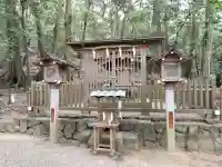 活日神社(大神神社摂社)の{uncategorized: "未分類", other: "その他", undefined: "問題あり", building: "その他建物", grave: "お墓", sacred_gate: "鳥居", guardian: "狛犬", statue: "像", buddha: "仏像", history: "歴史", nature: "自然", garden: "庭園", animal: "動物", pagoda: "塔", temizu: "手水舎", mountain_gate: "山門・神門", sanctuary: "本殿・本堂", subordinate: "末社・摂社", art: "芸術", scenery: "景色", jizo: "地蔵", ema: "絵馬", goshuin: "御朱印", omikuji: "おみくじ", items: "授与品その他", amulet: "お守り", goshuincho: "御朱印帳", eats: "食事", festival: "お祭り", votive_dance: "神楽", shichigosan: "七五三参", wedding: "結婚式", experience: "体験その他", initially: "初詣", around: "周辺", anti_infection: "感染症対策"}