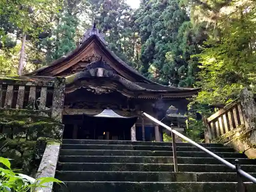 宝積山光前寺の本殿