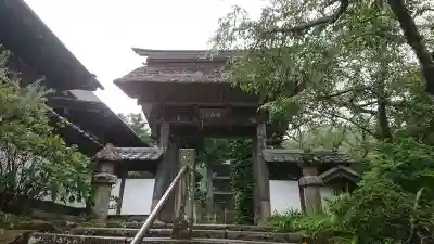 前山寺の山門・神門