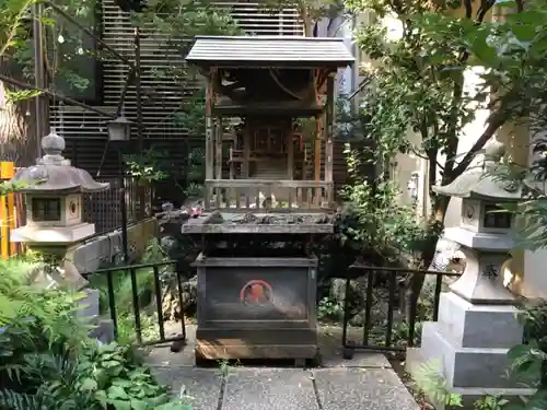 稲荷鬼王神社の末社