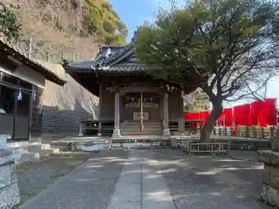 久木神社の{uncategorized: "未分類", other: "その他", undefined: "問題あり", building: "その他建物", grave: "お墓", sacred_gate: "鳥居", guardian: "狛犬", statue: "像", buddha: "仏像", history: "歴史", nature: "自然", garden: "庭園", animal: "動物", pagoda: "塔", temizu: "手水舎", mountain_gate: "山門・神門", sanctuary: "本殿・本堂", subordinate: "末社・摂社", art: "芸術", scenery: "景色", jizo: "地蔵", ema: "絵馬", goshuin: "御朱印", omikuji: "おみくじ", items: "授与品その他", amulet: "お守り", goshuincho: "御朱印帳", eats: "食事", festival: "お祭り", votive_dance: "神楽", shichigosan: "七五三参", wedding: "結婚式", experience: "体験その他", initially: "初詣", around: "周辺", anti_infection: "感染症対策"}