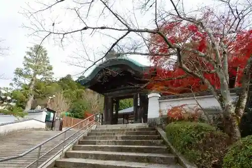 北山別院の山門