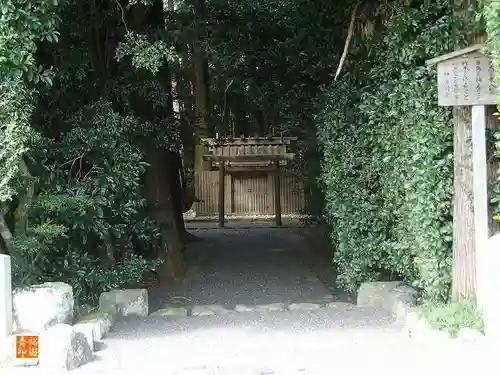 奈良波良神社（皇大神宮摂社）の建物その他