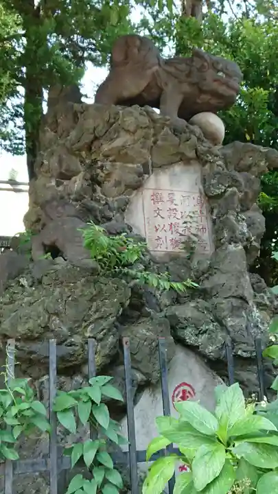 吾妻神社の狛犬