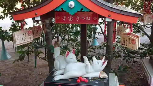 冠稲荷神社の狛犬