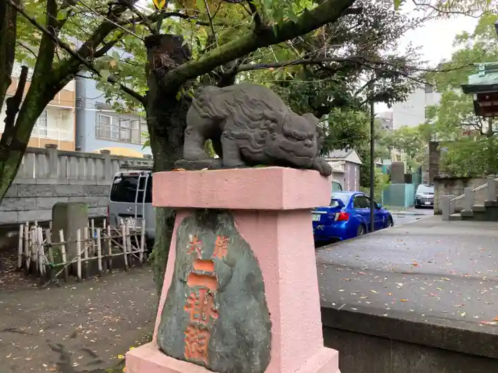 木場 洲﨑神社の狛犬