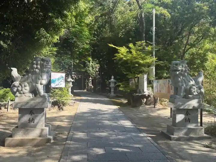 星田妙見宮の{uncategorized: "未分類", other: "その他", undefined: "問題あり", building: "その他建物", grave: "お墓", sacred_gate: "鳥居", guardian: "狛犬", statue: "像", buddha: "仏像", history: "歴史", nature: "自然", garden: "庭園", animal: "動物", pagoda: "塔", temizu: "手水舎", mountain_gate: "山門・神門", sanctuary: "本殿・本堂", subordinate: "末社・摂社", art: "芸術", scenery: "景色", jizo: "地蔵", ema: "絵馬", goshuin: "御朱印", omikuji: "おみくじ", items: "授与品その他", amulet: "お守り", goshuincho: "御朱印帳", eats: "食事", festival: "お祭り", votive_dance: "神楽", shichigosan: "七五三参", wedding: "結婚式", experience: "体験その他", initially: "初詣", around: "周辺", anti_infection: "感染症対策"}