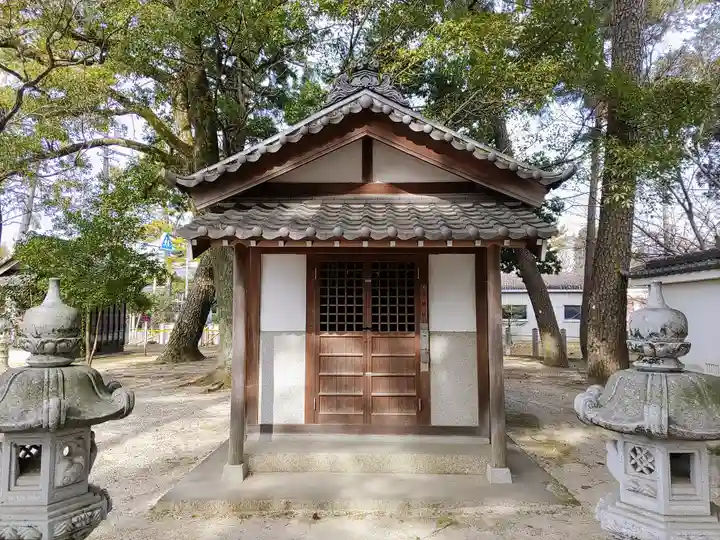 榎前八劔神社の末社・摂社