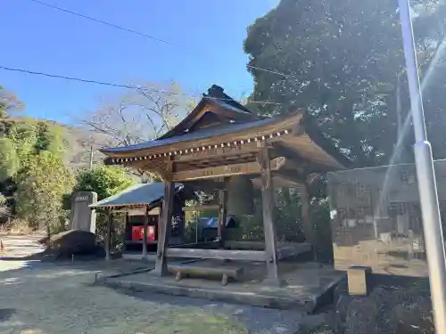 清滝寺の{uncategorized: "未分類", other: "その他", undefined: "問題あり", building: "その他建物", grave: "お墓", sacred_gate: "鳥居", guardian: "狛犬", statue: "像", buddha: "仏像", history: "歴史", nature: "自然", garden: "庭園", animal: "動物", pagoda: "塔", temizu: "手水舎", mountain_gate: "山門・神門", sanctuary: "本殿・本堂", subordinate: "末社・摂社", art: "芸術", scenery: "景色", jizo: "地蔵", ema: "絵馬", goshuin: "御朱印", omikuji: "おみくじ", items: "授与品その他", amulet: "お守り", goshuincho: "御朱印帳", eats: "食事", festival: "お祭り", votive_dance: "神楽", shichigosan: "七五三参", wedding: "結婚式", experience: "体験その他", initially: "初詣", around: "周辺", anti_infection: "感染症対策"}