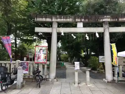 鳩森八幡神社の鳥居