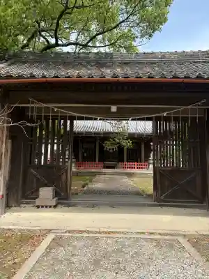 賀茂神社の{uncategorized: "未分類", other: "その他", undefined: "問題あり", building: "その他建物", grave: "お墓", sacred_gate: "鳥居", guardian: "狛犬", statue: "像", buddha: "仏像", history: "歴史", nature: "自然", garden: "庭園", animal: "動物", pagoda: "塔", temizu: "手水舎", mountain_gate: "山門・神門", sanctuary: "本殿・本堂", subordinate: "末社・摂社", art: "芸術", scenery: "景色", jizo: "地蔵", ema: "絵馬", goshuin: "御朱印", omikuji: "おみくじ", items: "授与品その他", amulet: "お守り", goshuincho: "御朱印帳", eats: "食事", festival: "お祭り", votive_dance: "神楽", shichigosan: "七五三参", wedding: "結婚式", experience: "体験その他", initially: "初詣", around: "周辺", anti_infection: "感染症対策"}