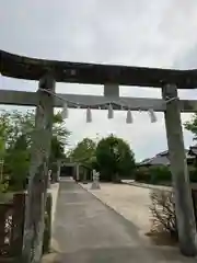 諏訪神社の鳥居