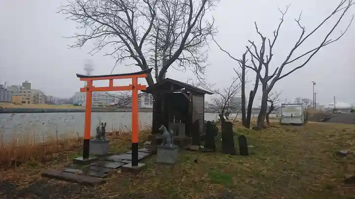 作田島船魂稲荷神社の鳥居