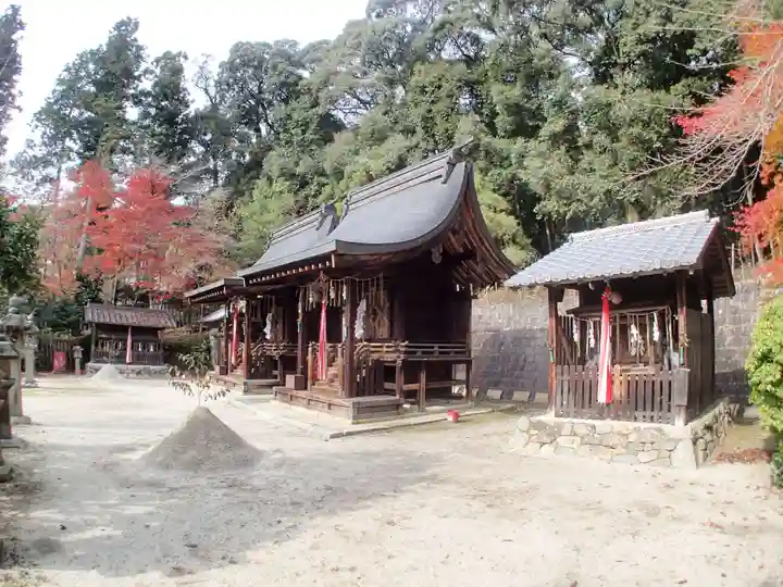 石座神社の本殿・本堂