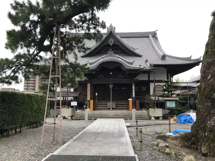 大慶寺の本殿・本堂