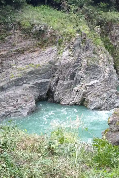 赤池龍神辯財天(岐阜県)