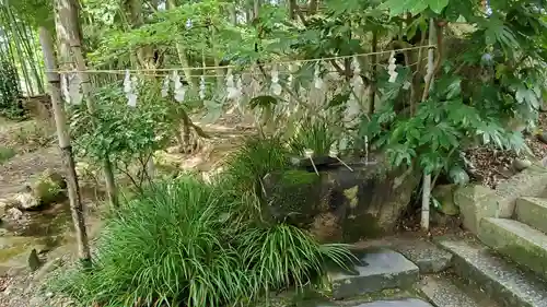 冰上神社の手水