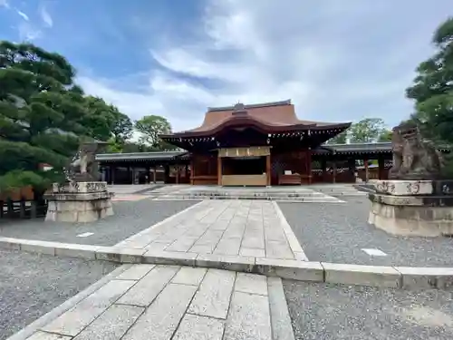 城南宮の本殿・本堂