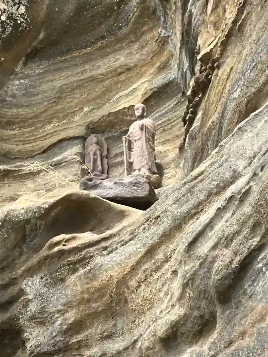 大福寺の{uncategorized: "未分類", other: "その他", undefined: "問題あり", building: "その他建物", grave: "お墓", sacred_gate: "鳥居", guardian: "狛犬", statue: "像", buddha: "仏像", history: "歴史", nature: "自然", garden: "庭園", animal: "動物", pagoda: "塔", temizu: "手水舎", mountain_gate: "山門・神門", sanctuary: "本殿・本堂", subordinate: "末社・摂社", art: "芸術", scenery: "景色", jizo: "地蔵", ema: "絵馬", goshuin: "御朱印", omikuji: "おみくじ", items: "授与品その他", amulet: "お守り", goshuincho: "御朱印帳", eats: "食事", festival: "お祭り", votive_dance: "神楽", shichigosan: "七五三参", wedding: "結婚式", experience: "体験その他", initially: "初詣", around: "周辺", anti_infection: "感染症対策"}