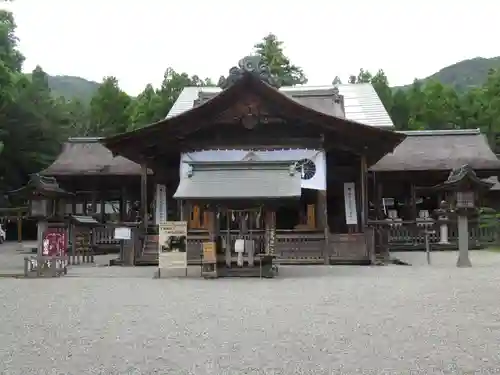 土佐神社の本殿