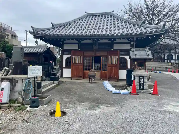 感通寺の{uncategorized: "未分類", other: "その他", undefined: "問題あり", building: "その他建物", grave: "お墓", sacred_gate: "鳥居", guardian: "狛犬", statue: "像", buddha: "仏像", history: "歴史", nature: "自然", garden: "庭園", animal: "動物", pagoda: "塔", temizu: "手水舎", mountain_gate: "山門・神門", sanctuary: "本殿・本堂", subordinate: "末社・摂社", art: "芸術", scenery: "景色", jizo: "地蔵", ema: "絵馬", goshuin: "御朱印", omikuji: "おみくじ", items: "授与品その他", amulet: "お守り", goshuincho: "御朱印帳", eats: "食事", festival: "お祭り", votive_dance: "神楽", shichigosan: "七五三参", wedding: "結婚式", experience: "体験その他", initially: "初詣", around: "周辺", anti_infection: "感染症対策"}