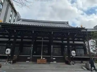 本能寺の{uncategorized: "未分類", other: "その他", undefined: "問題あり", building: "その他建物", grave: "お墓", sacred_gate: "鳥居", guardian: "狛犬", statue: "像", buddha: "仏像", history: "歴史", nature: "自然", garden: "庭園", animal: "動物", pagoda: "塔", temizu: "手水舎", mountain_gate: "山門・神門", sanctuary: "本殿・本堂", subordinate: "末社・摂社", art: "芸術", scenery: "景色", jizo: "地蔵", ema: "絵馬", goshuin: "御朱印", omikuji: "おみくじ", items: "授与品その他", amulet: "お守り", goshuincho: "御朱印帳", eats: "食事", festival: "お祭り", votive_dance: "神楽", shichigosan: "七五三参", wedding: "結婚式", experience: "体験その他", initially: "初詣", around: "周辺", anti_infection: "感染症対策"}
