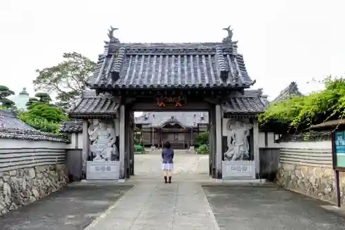 潮音寺の山門