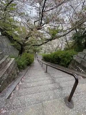 慈眼寺の{uncategorized: "未分類", other: "その他", undefined: "問題あり", building: "その他建物", grave: "お墓", sacred_gate: "鳥居", guardian: "狛犬", statue: "像", buddha: "仏像", history: "歴史", nature: "自然", garden: "庭園", animal: "動物", pagoda: "塔", temizu: "手水舎", mountain_gate: "山門・神門", sanctuary: "本殿・本堂", subordinate: "末社・摂社", art: "芸術", scenery: "景色", jizo: "地蔵", ema: "絵馬", goshuin: "御朱印", omikuji: "おみくじ", items: "授与品その他", amulet: "お守り", goshuincho: "御朱印帳", eats: "食事", festival: "お祭り", votive_dance: "神楽", shichigosan: "七五三参", wedding: "結婚式", experience: "体験その他", initially: "初詣", around: "周辺", anti_infection: "感染症対策"}
